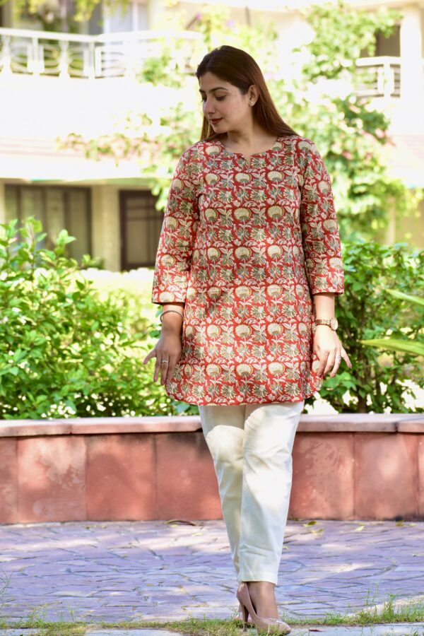 Pankhuri Short Kurti