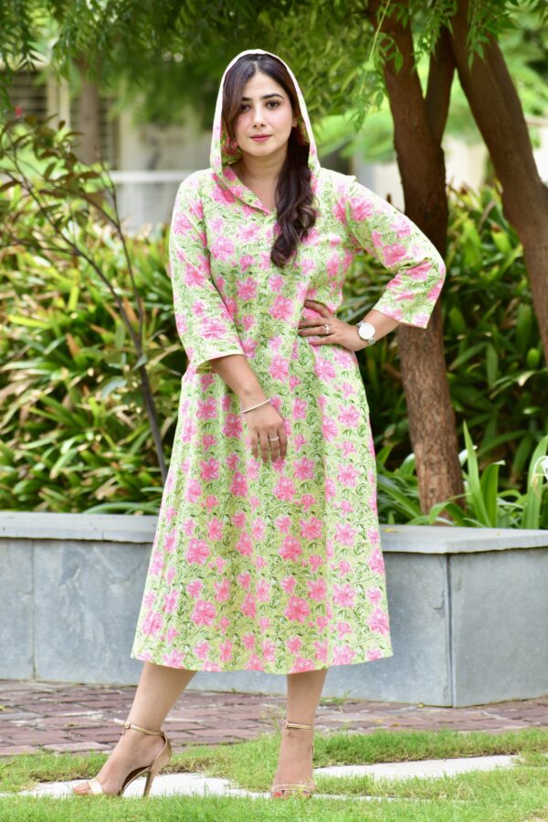Pravya Hoodie Kurti
